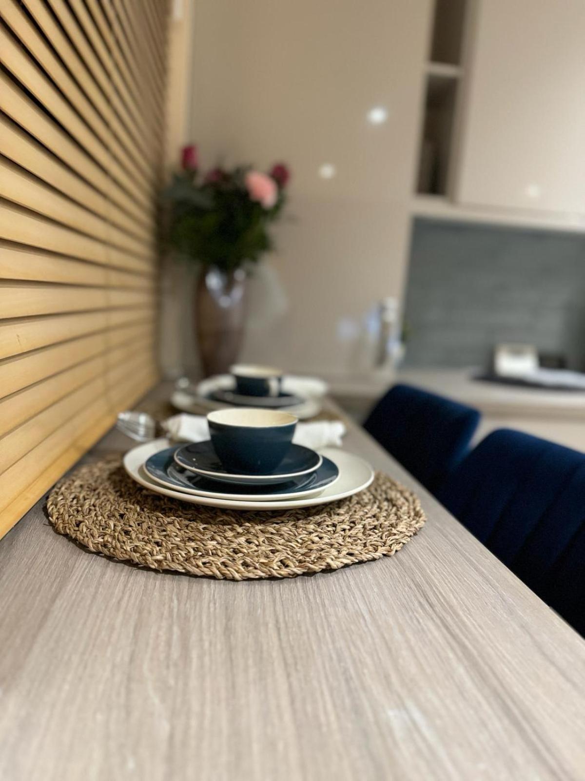Large Cosy 2 Bedroom Ground Floor Flat In Stevenage Sg1 Sleeps 4-5 Free Parking Екстер'єр фото
